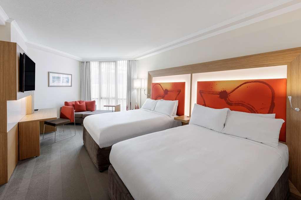 Amora Hotel בריסביין חדר תמונה A typical room at the hotel