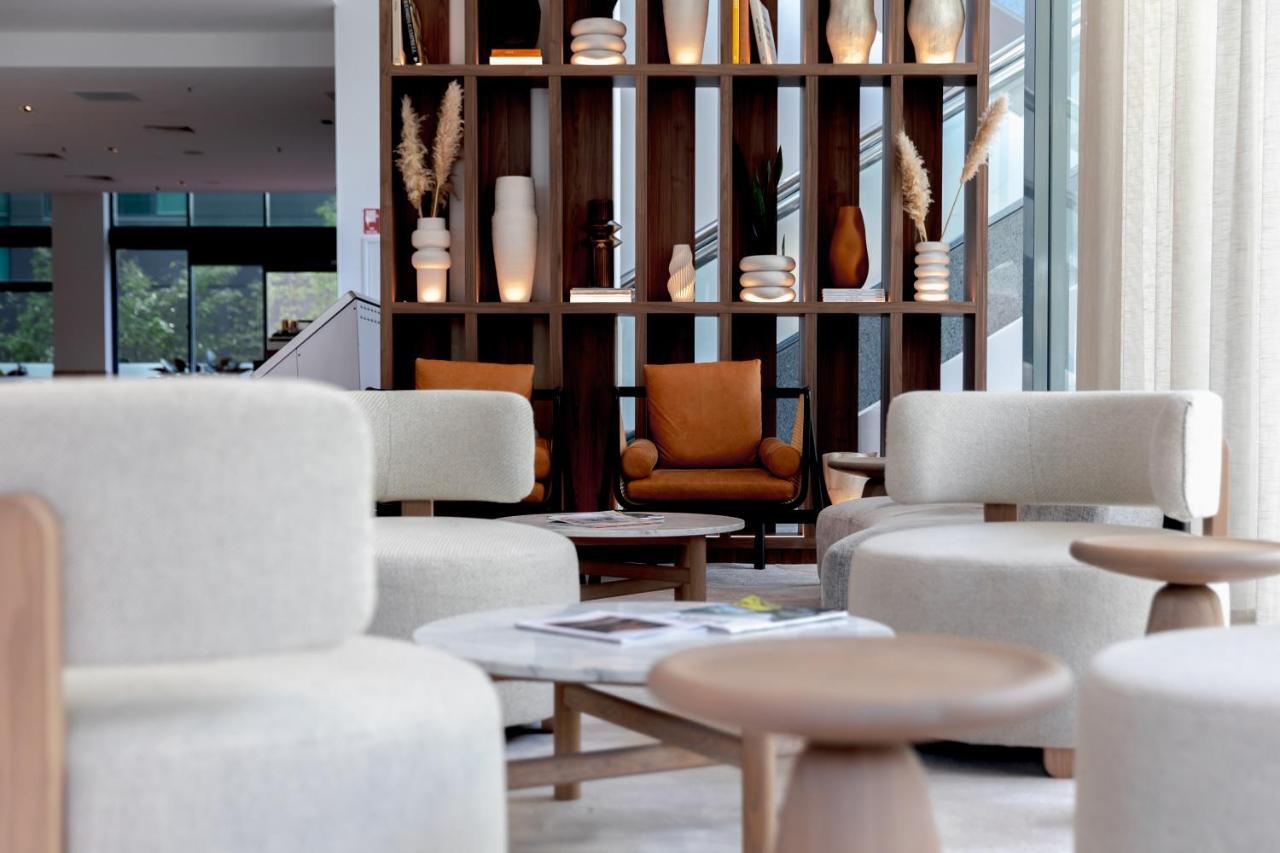 Amora Hotel בריסביין מראה חיצוני תמונה The lobby of the hotel