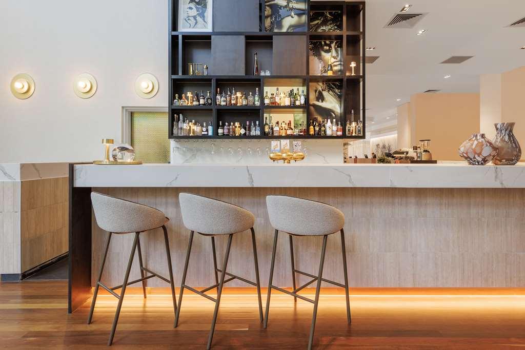 Amora Hotel בריסביין מראה פנימי תמונה Bar stools
