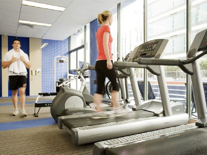 Amora Hotel בריסביין מראה חיצוני תמונה A treadmill