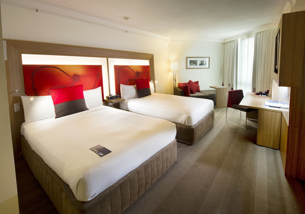 Amora Hotel בריסביין מראה חיצוני תמונה A room at the hotel